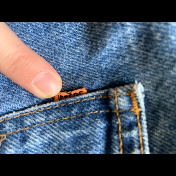 Vintage Levi Jeans - Picture 6 of 6